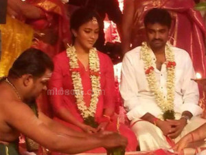 12-1402548482-amala-paul-marriage-05