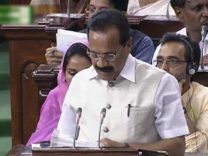 sadananda-gowda-presesnts-