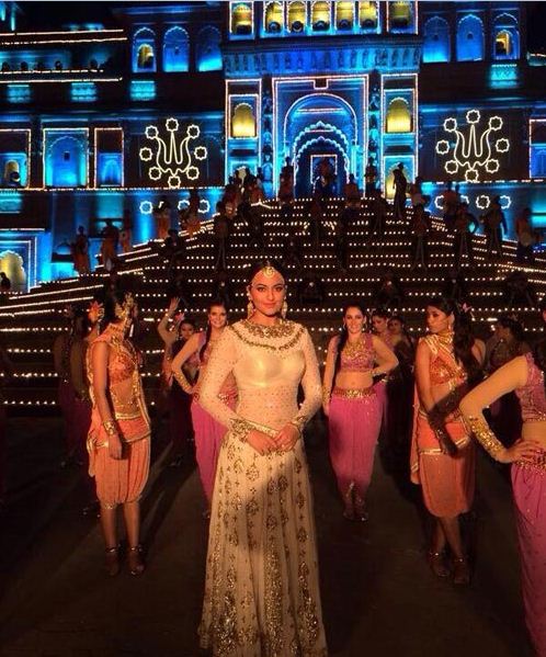 Sonakshi in Tevar