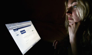 Woman-looking-at-Facebook-007