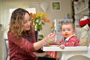 ©PRESS PEOPLE PICTURE MICHAEL BAISTER JENI BLUETT WITH 1-YEAR-OLD DAUGHTER PIXIE WHO SURVIVED HER TWIN LILLIE
