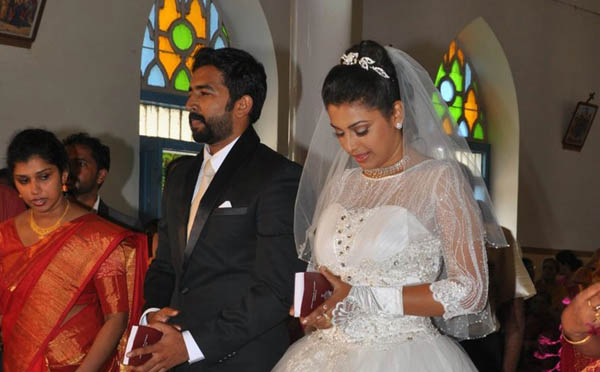 Jewel Mary to marry Jenzon4