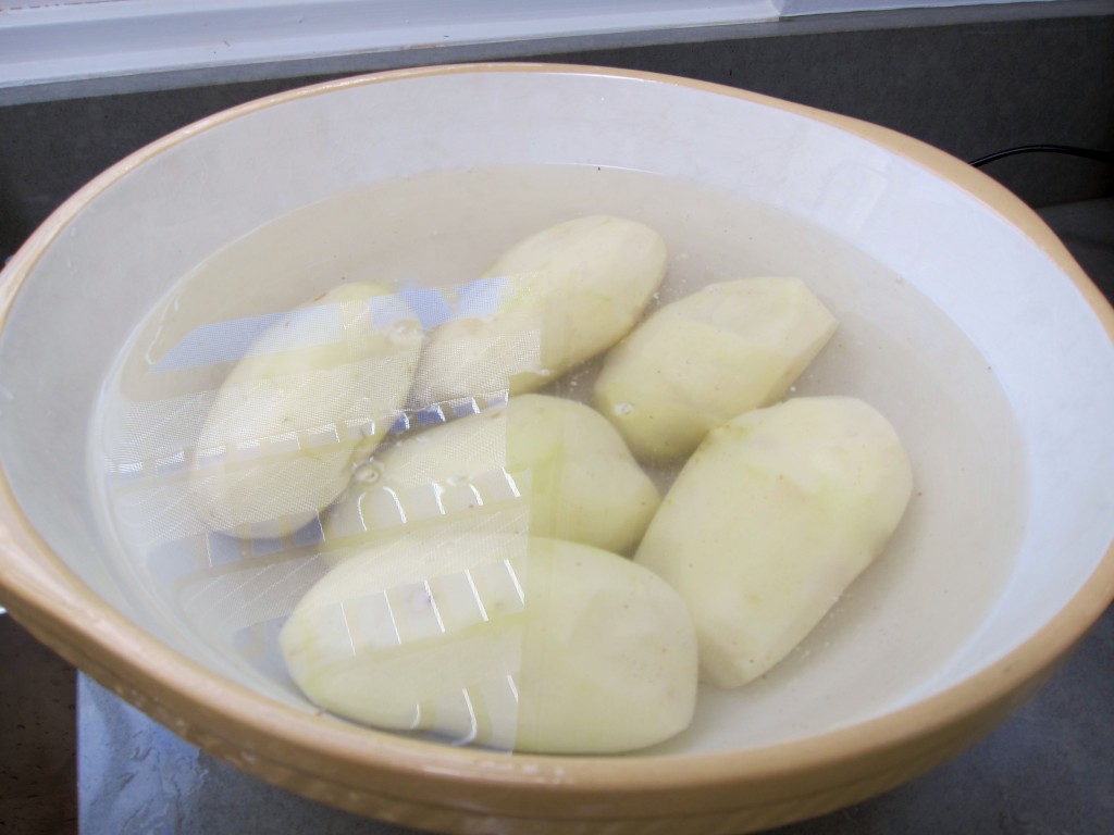 potatoes-in-water-1024x768